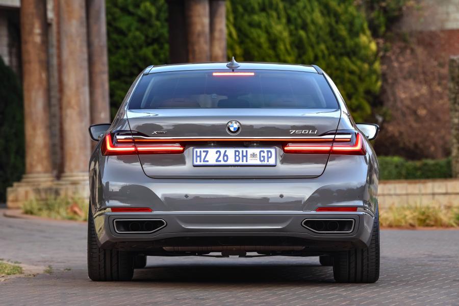  BMW 750Li xDrive (G12) 2019 года  (ZA) (фото 31 из 40)